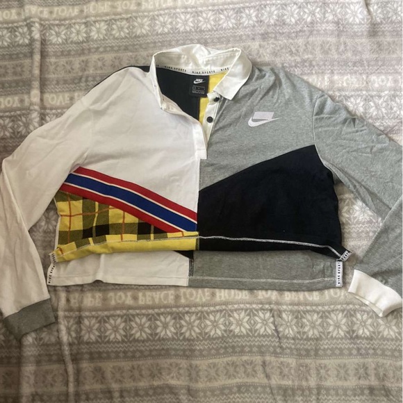 NIKE WOMEN SPORTSWEAR LONG SLEEVE POLO TOP CROP SWEATSHIRT MULTI Large - Picture 2 of 7